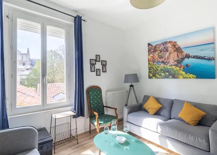 Superbe Dans Le Centre Historique Apartman *