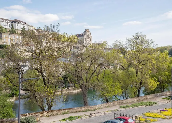 Superbe Dans Le Centre Historique Apartman Poitiers